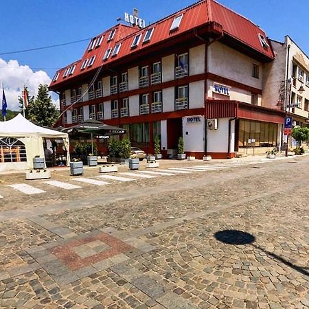 Hotel Sax Balkan ดิมิโตรฟกราด ภายนอก รูปภาพ