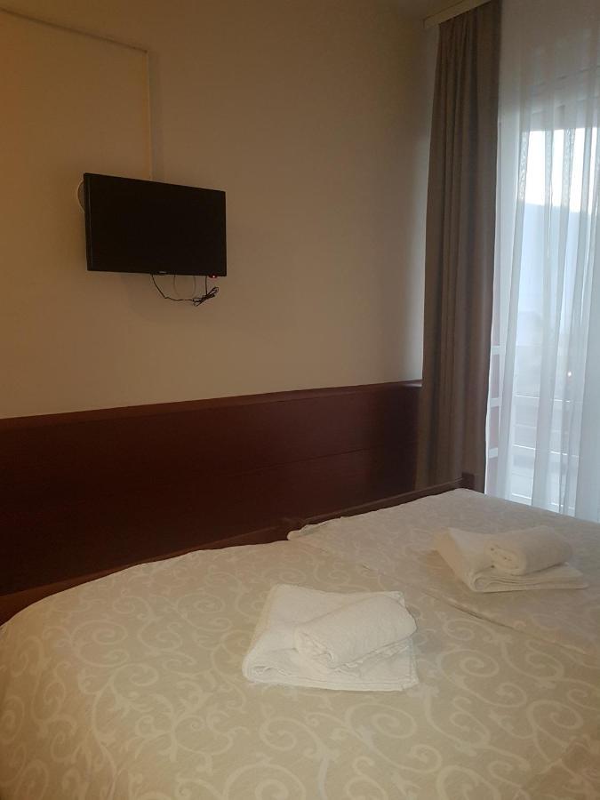 Hotel Sax Balkan ดิมิโตรฟกราด ภายนอก รูปภาพ