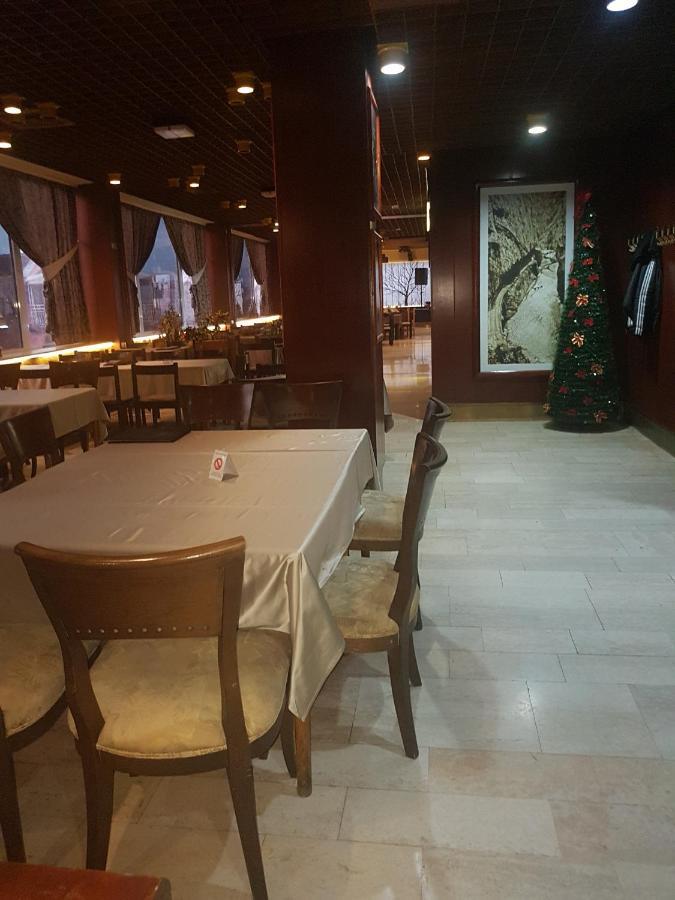 Hotel Sax Balkan ดิมิโตรฟกราด ภายนอก รูปภาพ